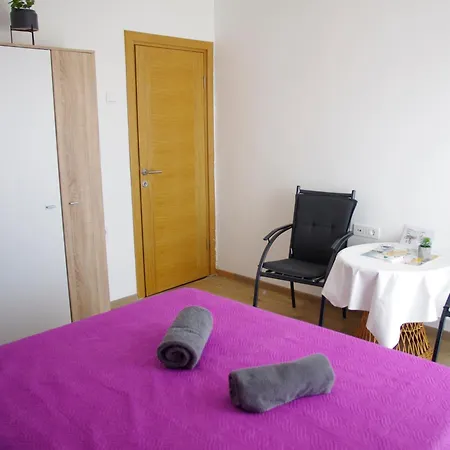 Apartment 'maslina' *