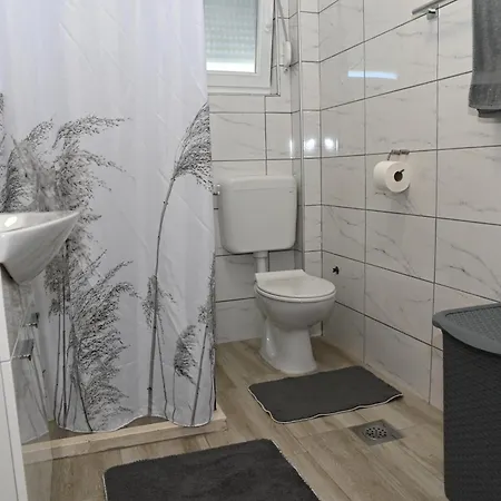 Apartman 'maslina' *